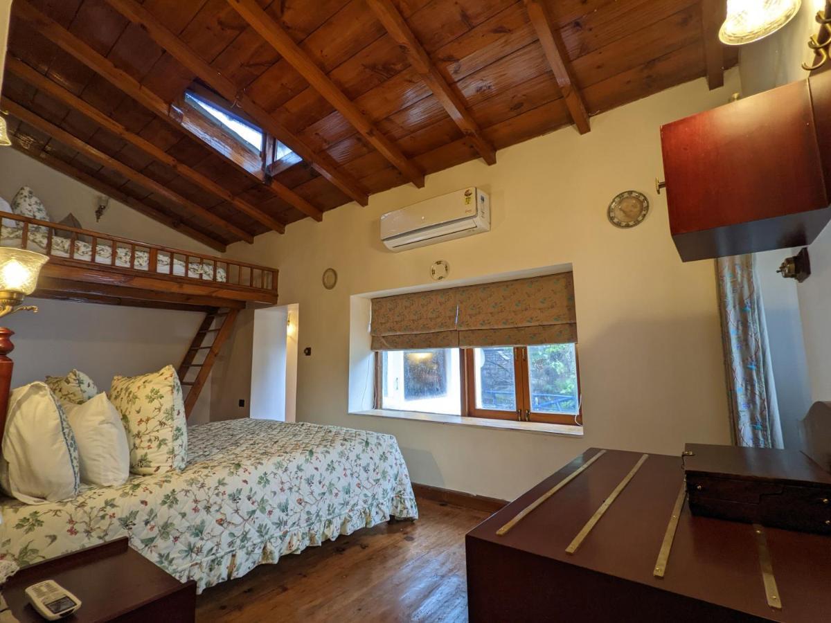 Blue Book At Gethia, Nainital Exterior foto