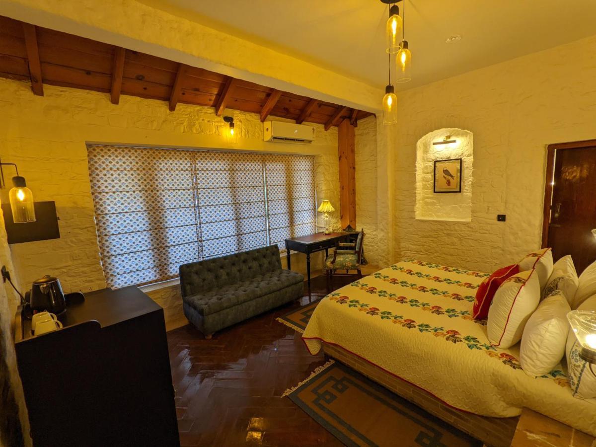 Blue Book At Gethia, Nainital Exterior foto