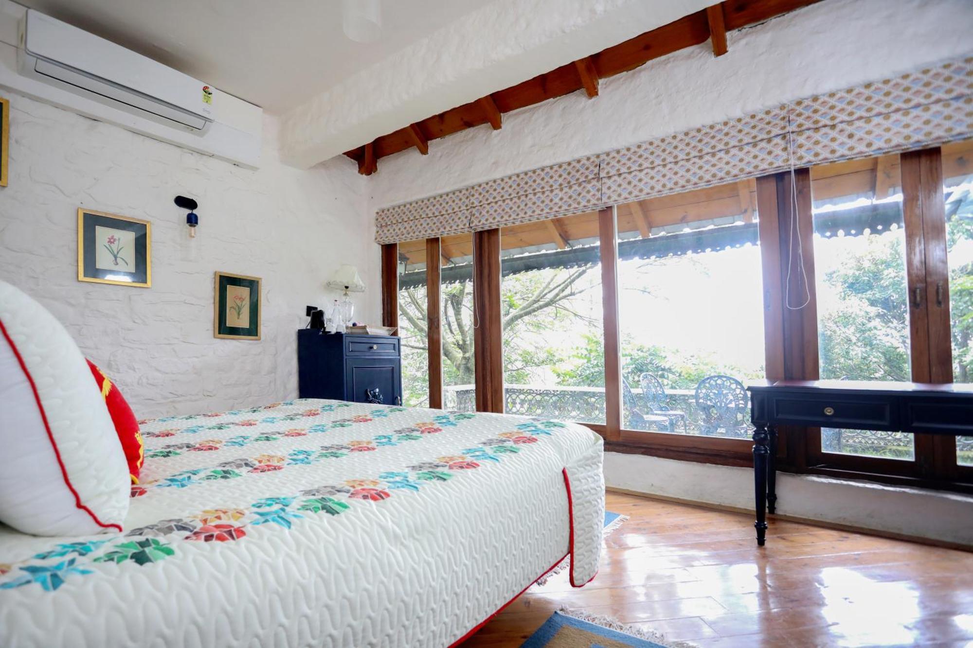 Blue Book At Gethia, Nainital Exterior foto