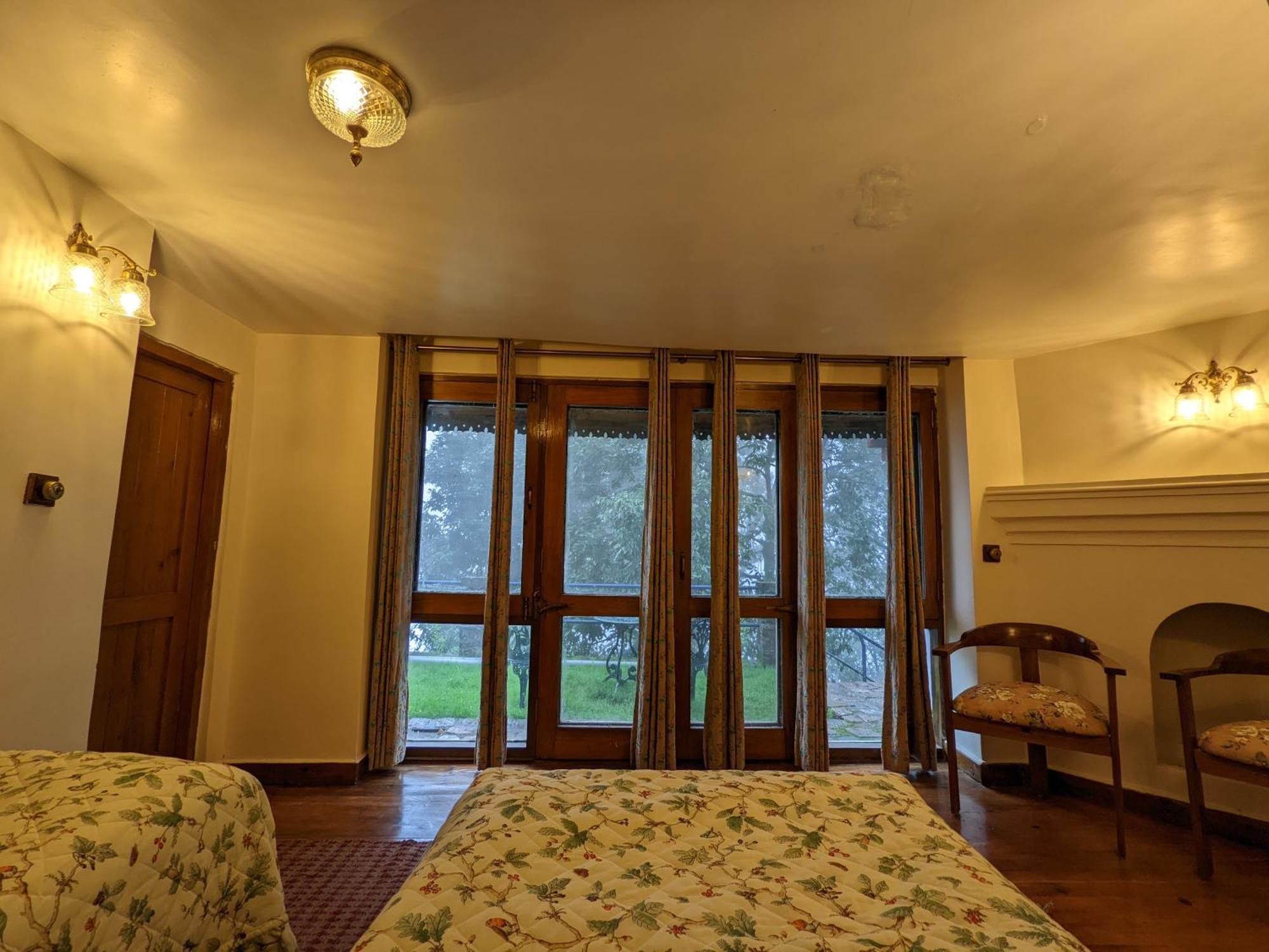 Blue Book At Gethia, Nainital Exterior foto