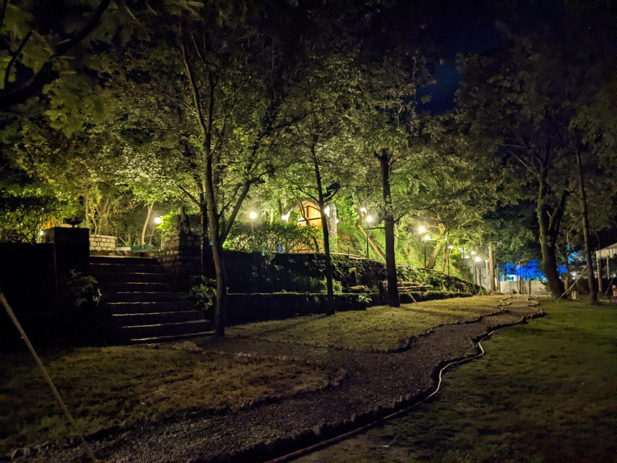 Blue Book At Gethia, Nainital Exterior foto